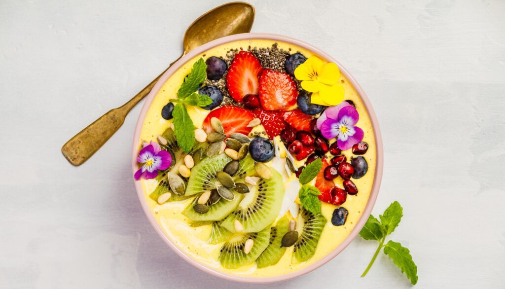 smoothie bowl med passionsfrukt