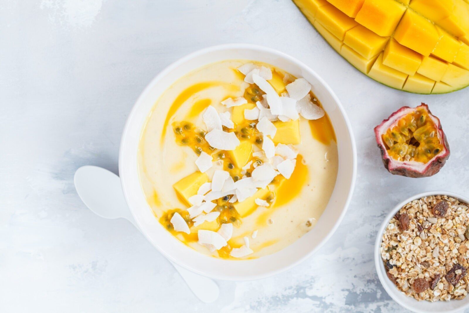 Mango hälsofördelar + krämig mango smoothie recept